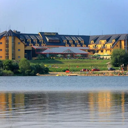 Ξενοδοχείο Manor 4*