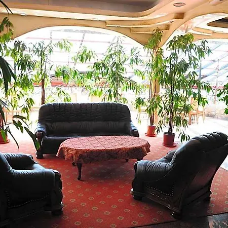 Manor Hotel 4*